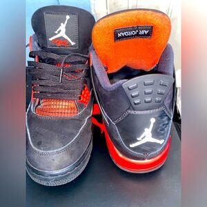 Jordan 4 Red thunderstorms